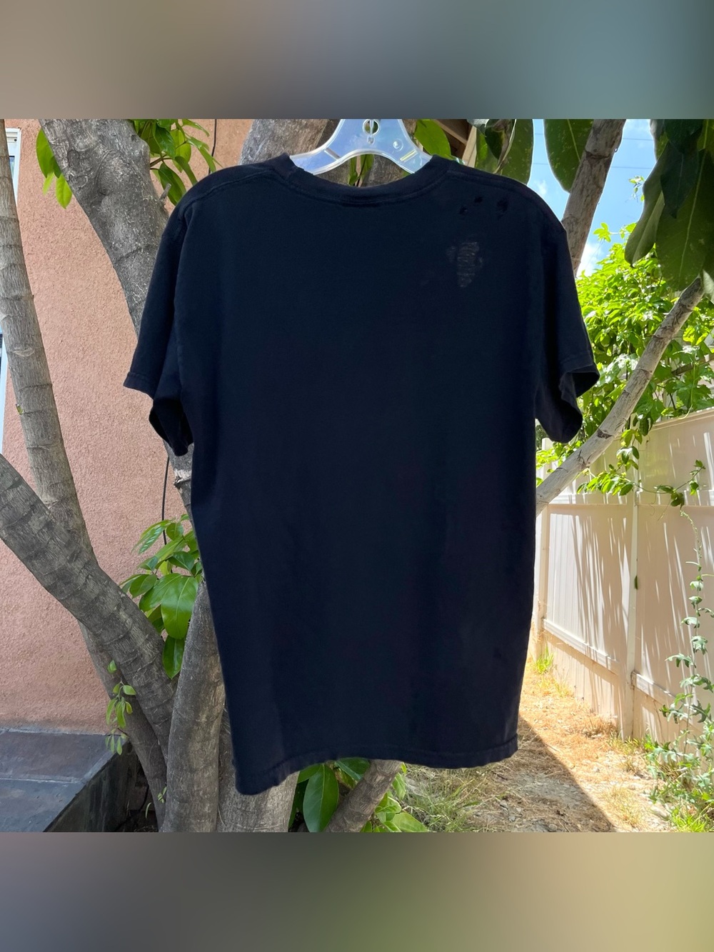 Brandy Melville Ramones Distressed Graphic Band T- Shirt in Black ! - Picture 8 of 9